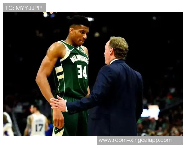 雄鹿队宣布裁掉奈杰尔海斯戴维斯引发球迷热议与期待 雄鹿队宣布裁掉奈杰尔海斯戴维斯引发球迷热议与期待